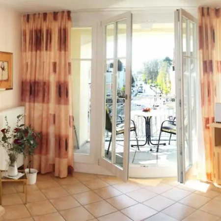 Grosszuegige Mit Geschuetztem Balkon In Strandnaehe